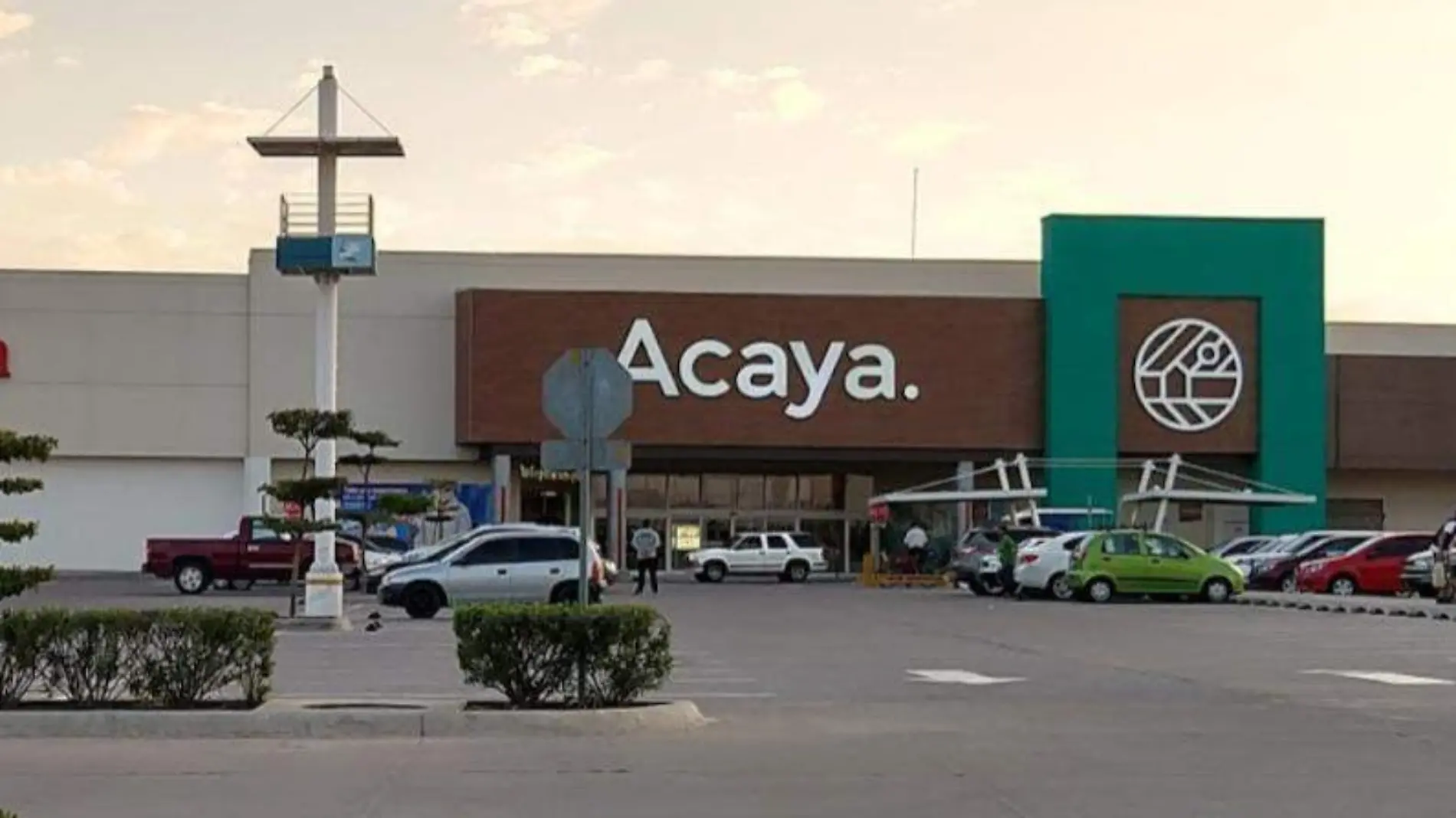 plaza acaya mazatlan